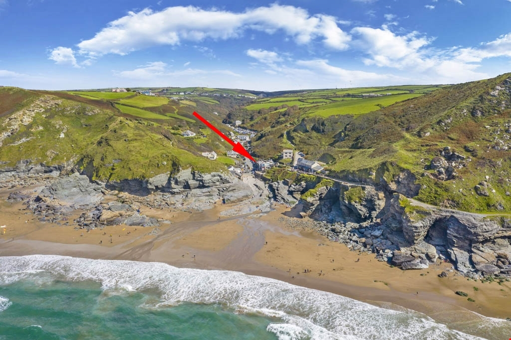 Trebarwith Strand, Tintagel - North Cornwall